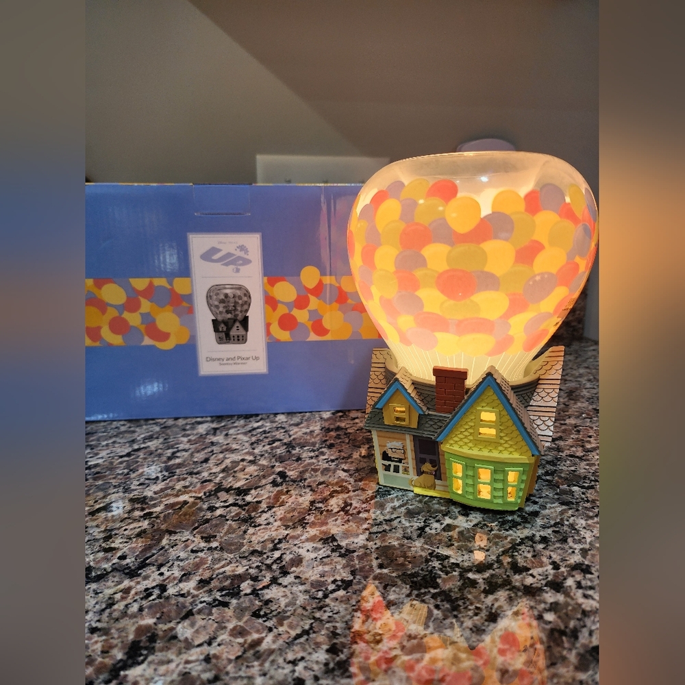 Scentsy UP Wax warmer